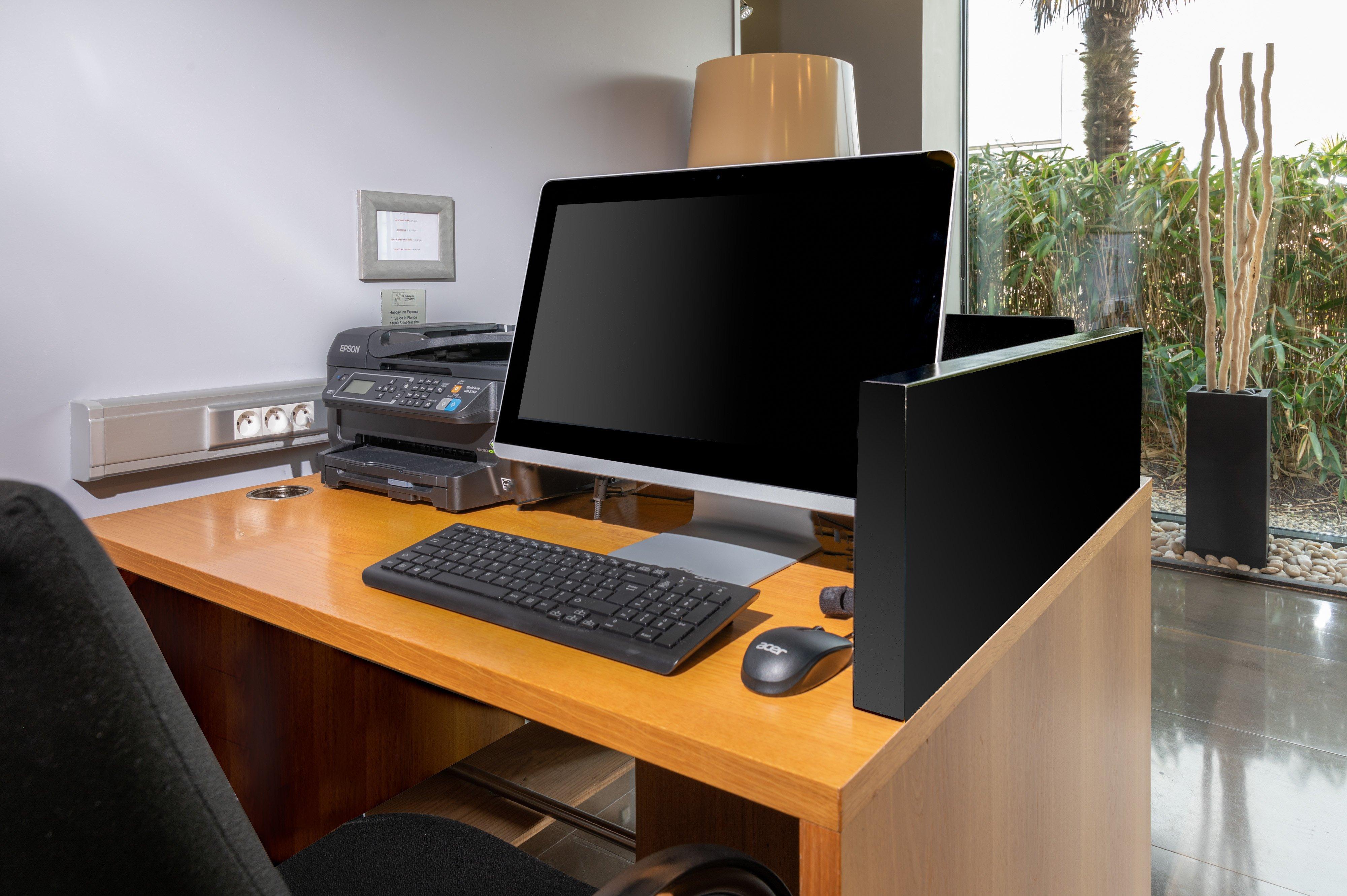 Holiday Inn Express Saint-Nazaire By Ihg Exteriör bild