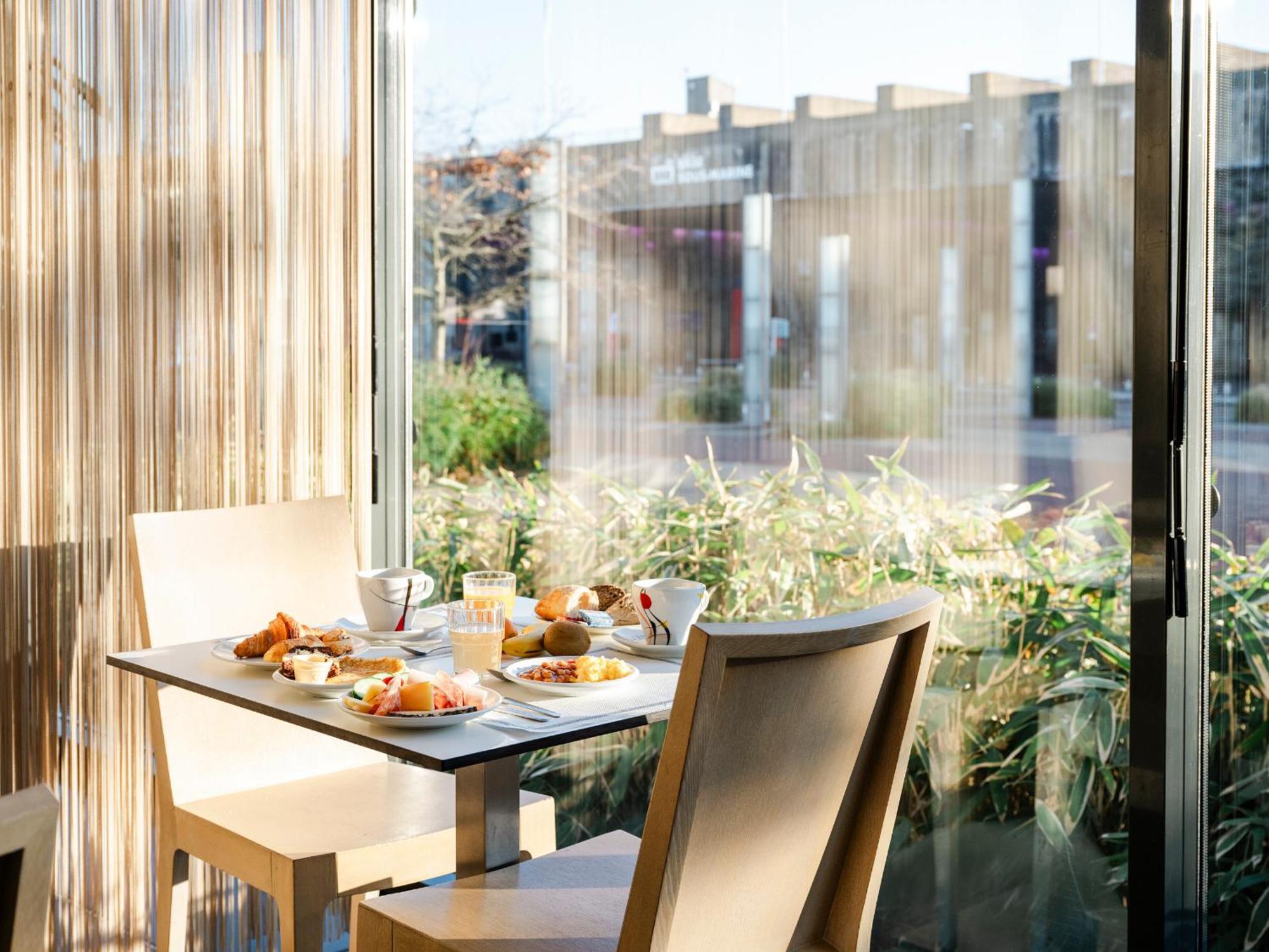 Holiday Inn Express Saint-Nazaire By Ihg Exteriör bild