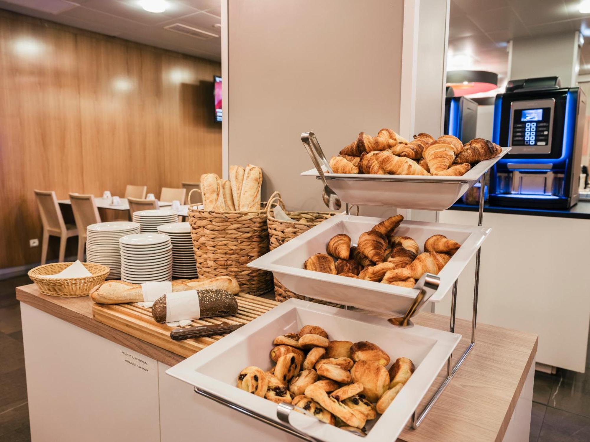 Holiday Inn Express Saint-Nazaire By Ihg Exteriör bild