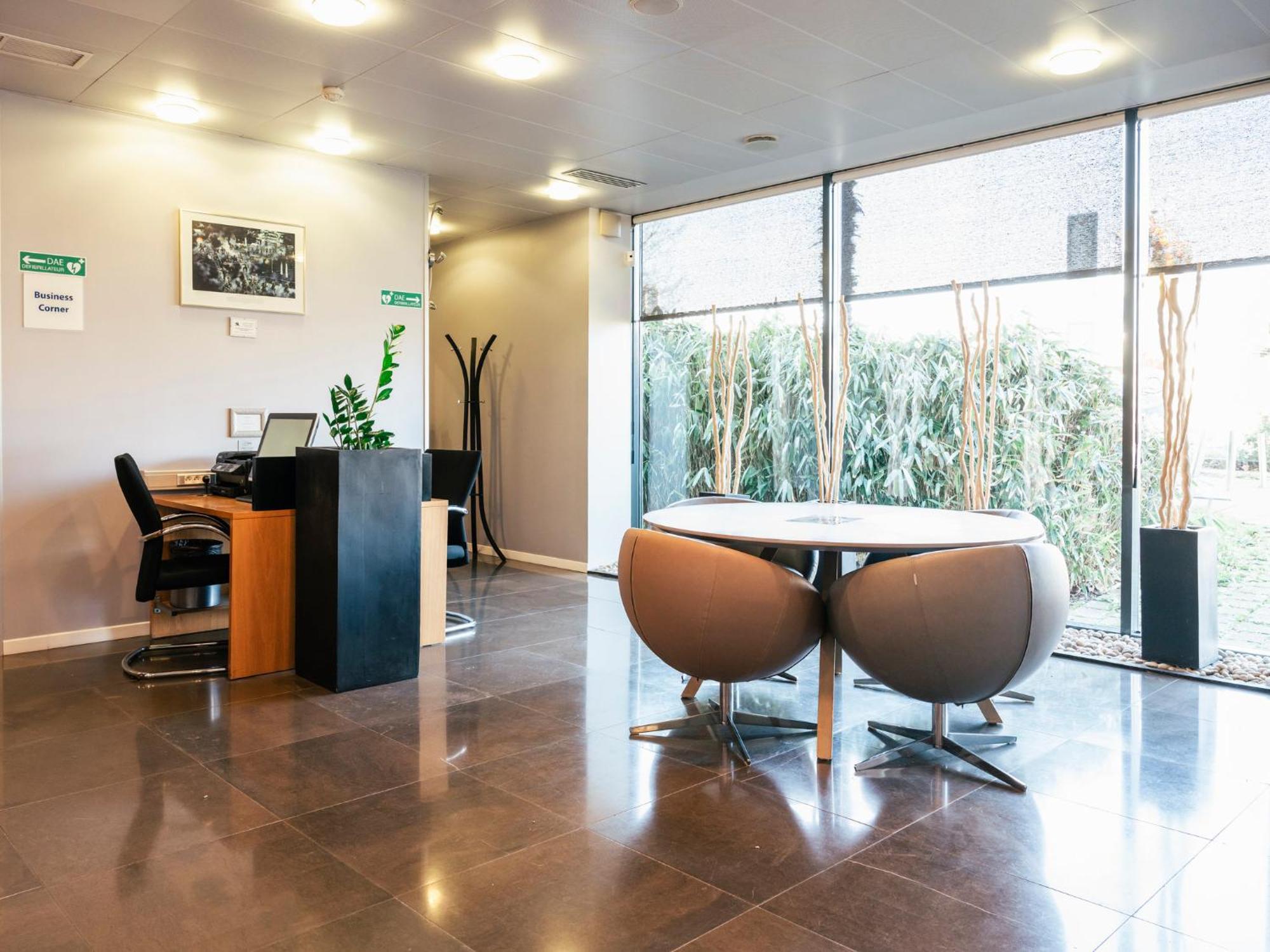 Holiday Inn Express Saint-Nazaire By Ihg Exteriör bild