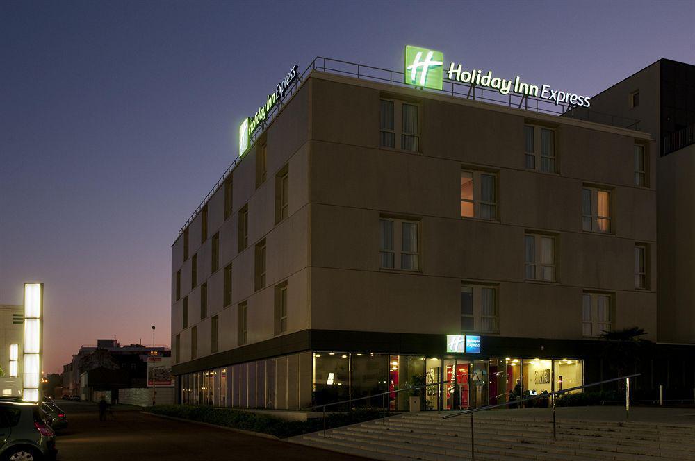 Holiday Inn Express Saint-Nazaire By Ihg Exteriör bild