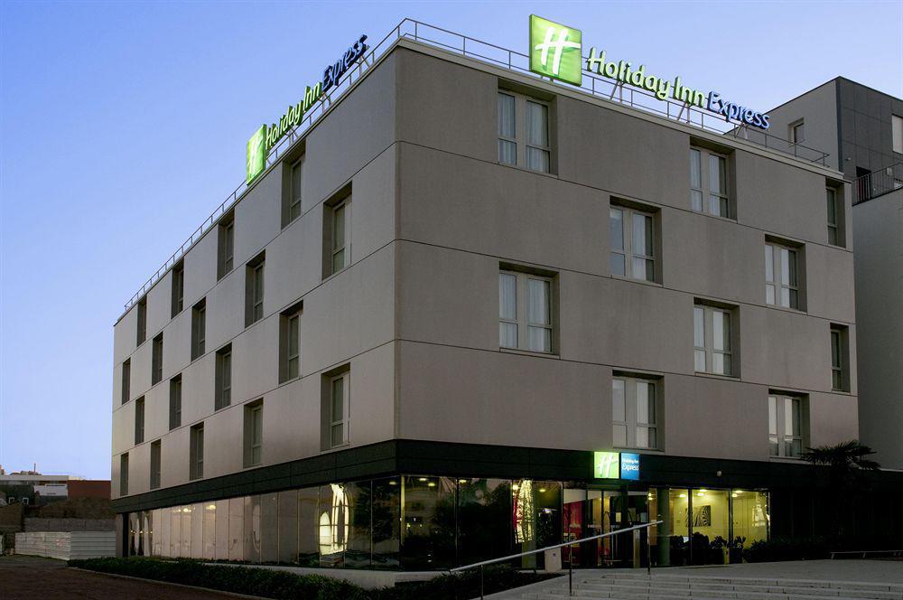 Holiday Inn Express Saint-Nazaire By Ihg Exteriör bild